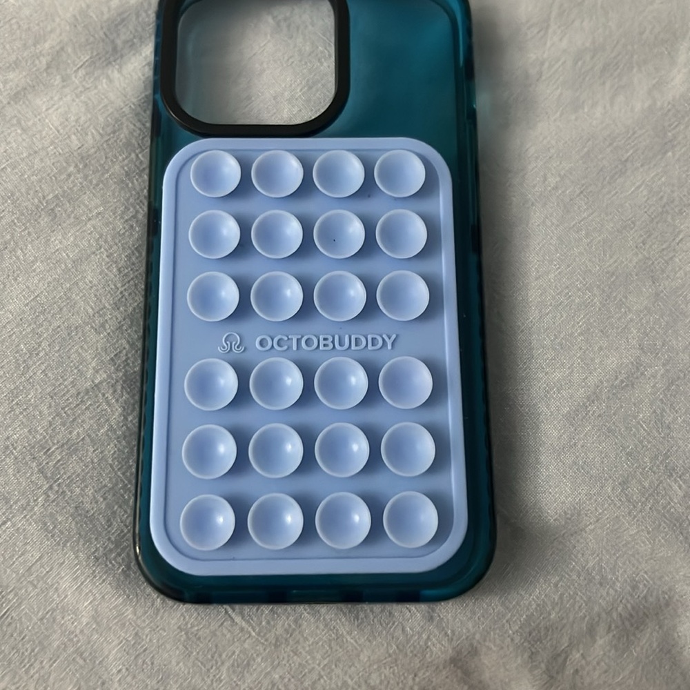 iPhone 13 Pro Case bundle - Picture 3 of 5